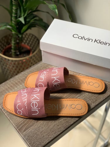 Calvin Klein 38.5