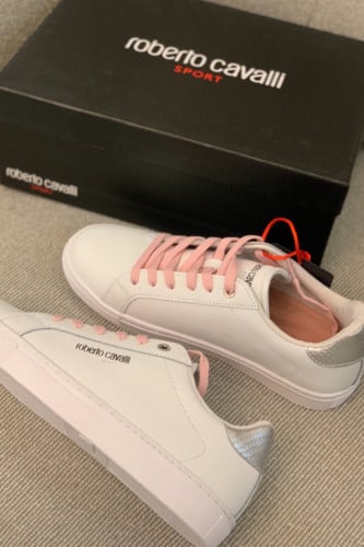 فيه ملاحظة على القطعه مرر الصور