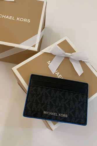 Michael Kors - مع البوكس فقط