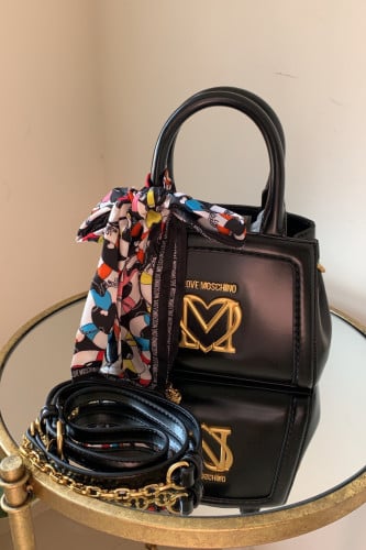 Love Moschino - مع الدست باق فقط