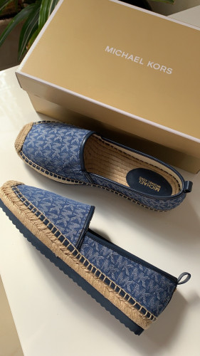 Michael Kors- مقاس 38.5