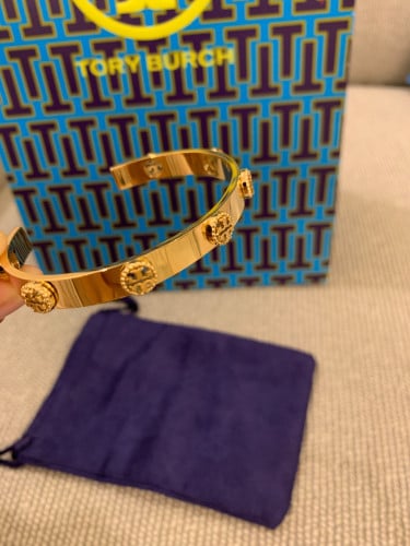 اسواره Tory Burch