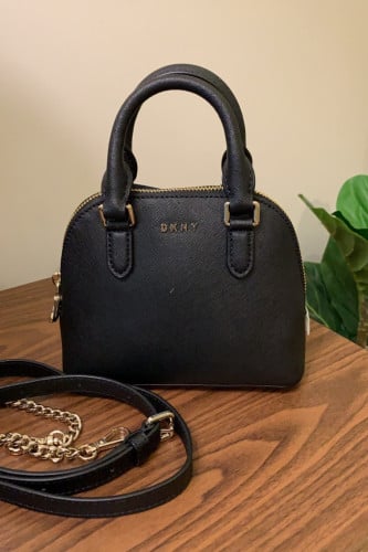 Dkny Small - بدون ملحقات