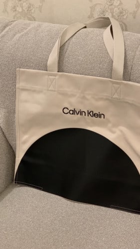 Calvin Klein Large