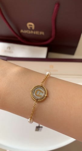 Aigner اسوارة