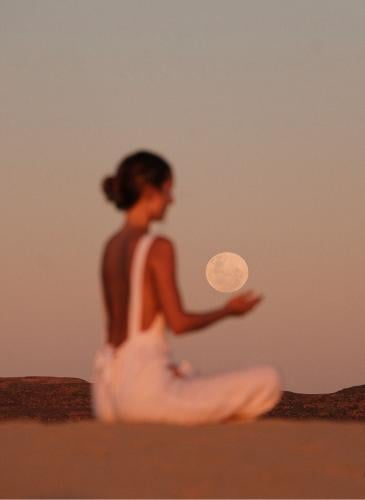 ديسمبر - جلسة اكتمال القمر ( خارجية )