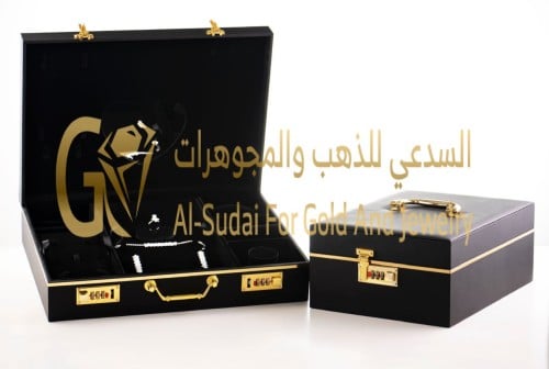 شنطة ذهب كبيرة