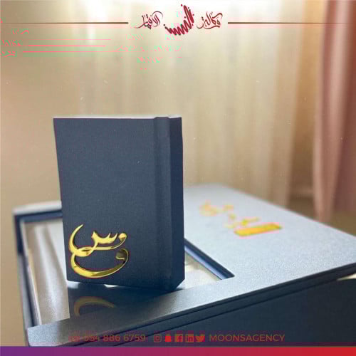اكريلك الاسماء على الابومات