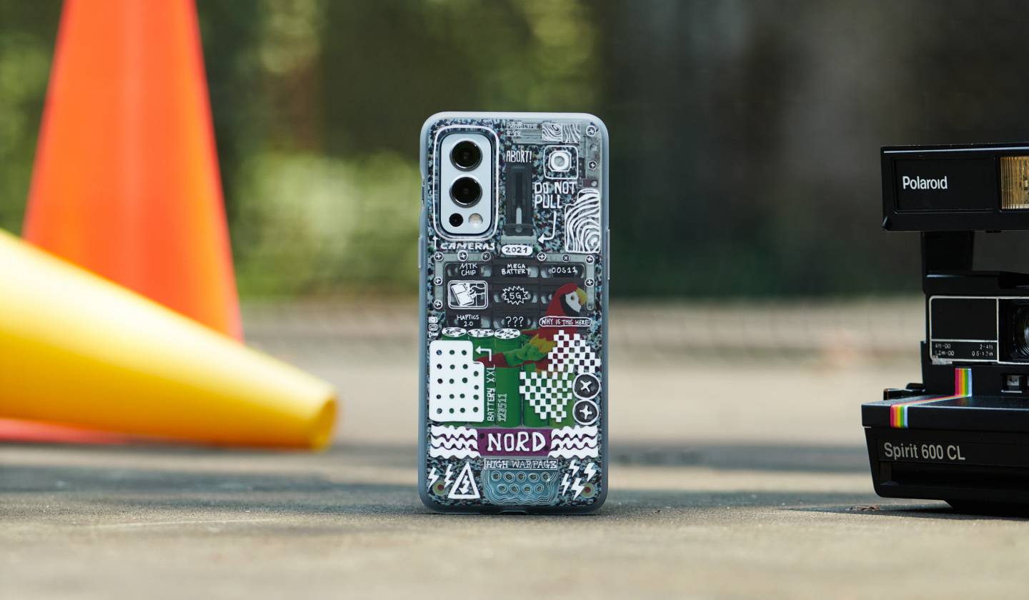 oneplus nord 2 5g quantum bumper case doodle chaos