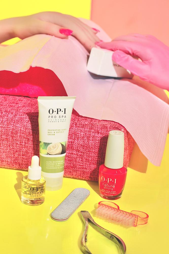 Best quality false nails from Nail Kim for a perfect look