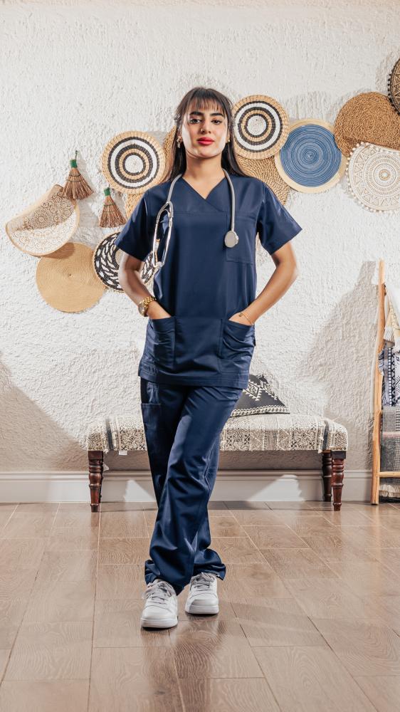 متجر لباسي لائق: وجهتك المثالية للزي الموحد