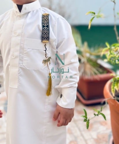 بروش الكتف بالأسم