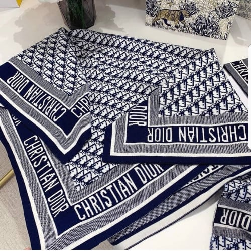 بطانيه مواليد