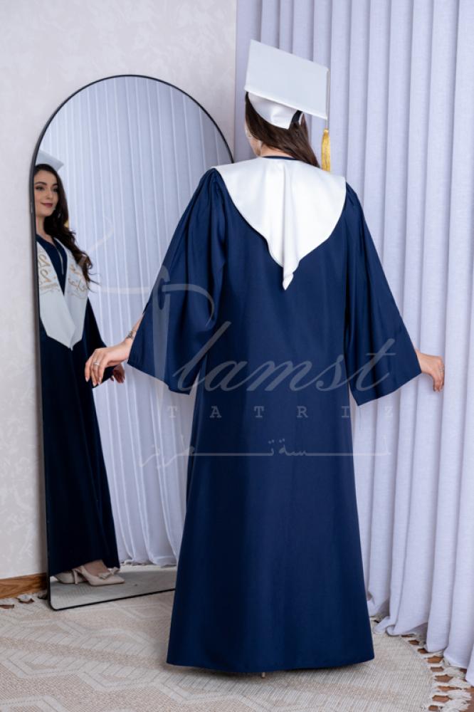 روب تخرج كحلي ووشاح اوف لايت