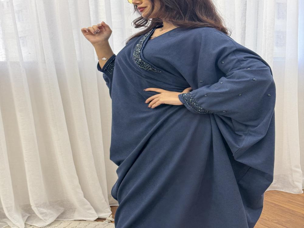 بشت نسائي خامة شتوية مقلم خرز لون كحلي