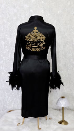 روب عرايس ميدي بأكمام ريش -اسود