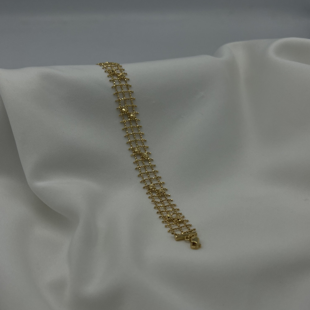 اسوارة ذهب عيار 18 وزن   9.5 جرام