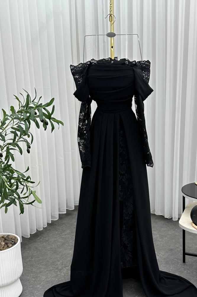 فستان اسود ناعم طويل