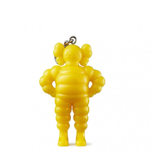 سلسلة مفاتيح Kaws Tokyo First chum باللون الأصفر