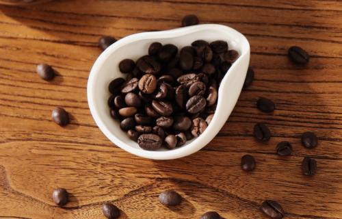 وعاء جمع البن طبق حبوب البن من السيراميك
