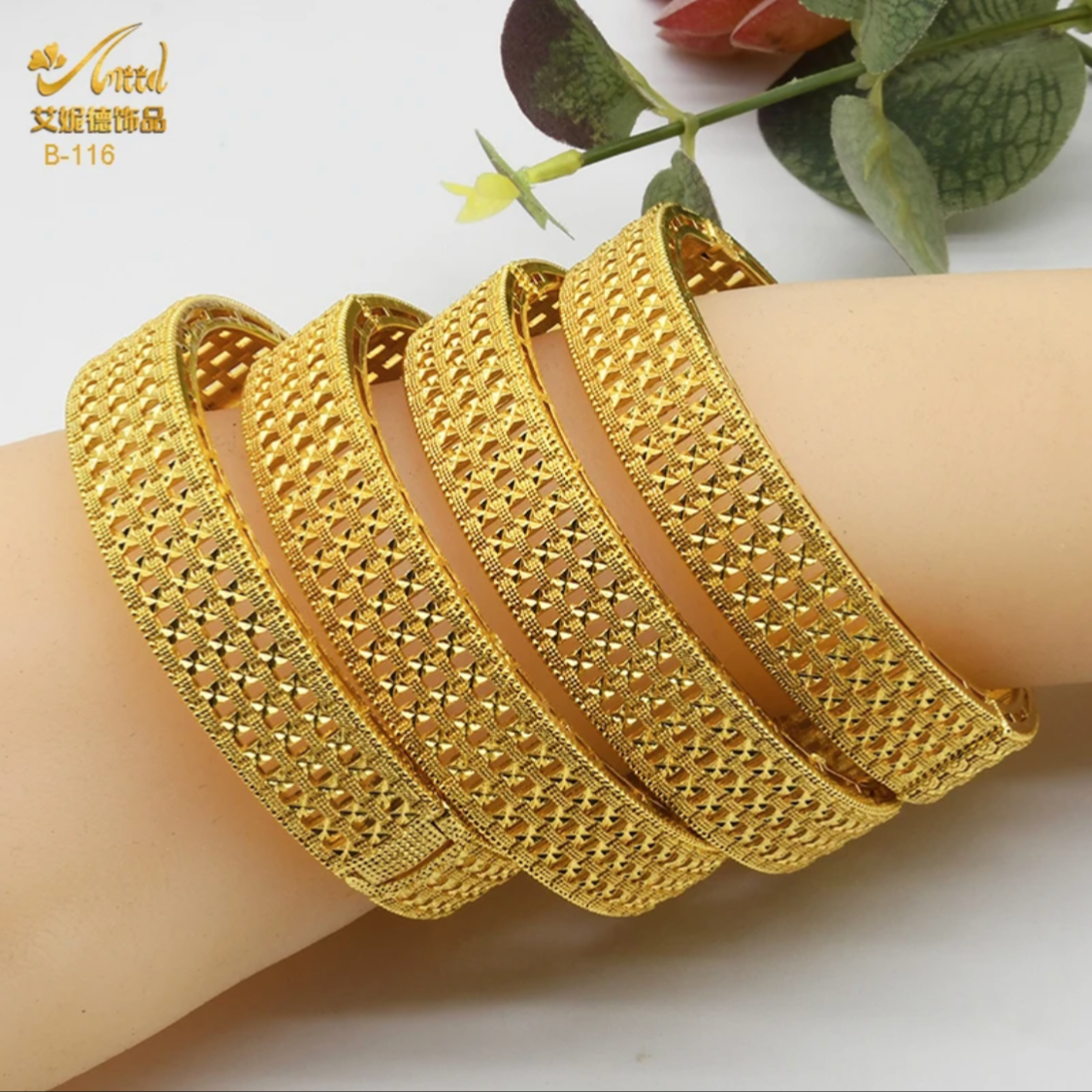 طقم حبتين اساور مطلي باالذهب  عيار ‏24k