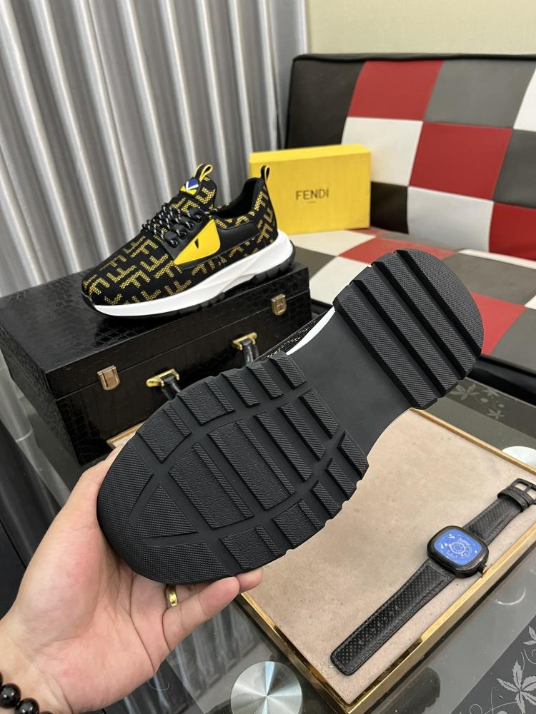 فندي FENDI