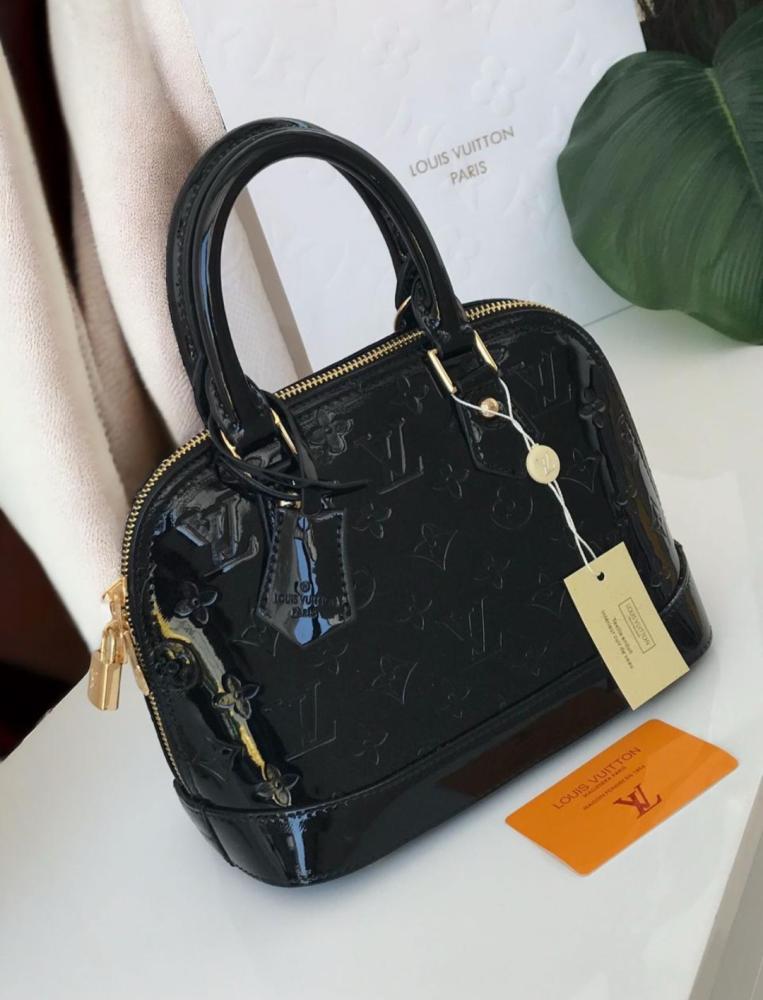 لويس فيتون - LOUIS VUITTON