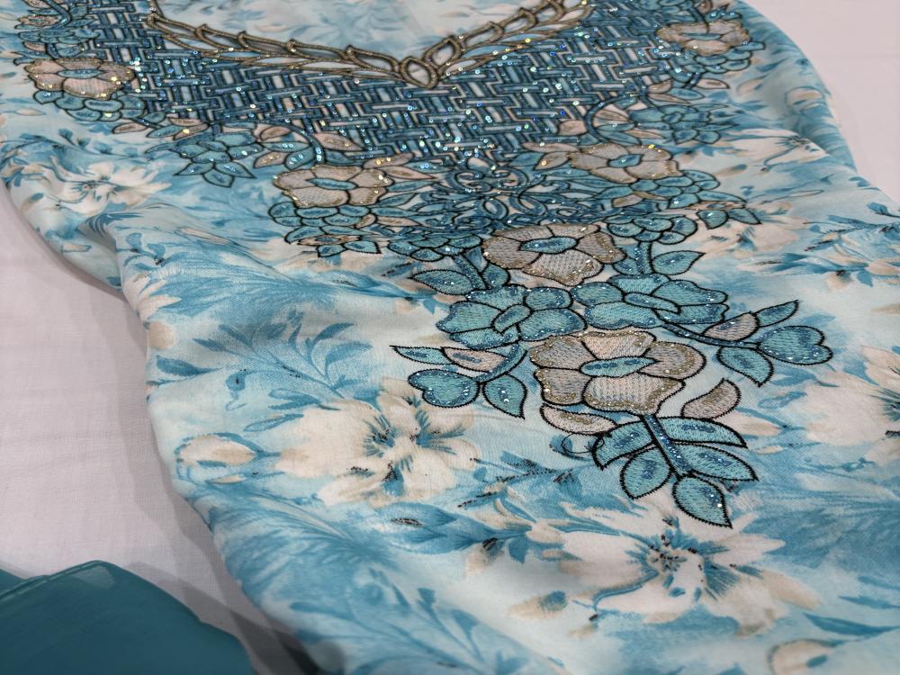 مخور حرير مع الطرحه