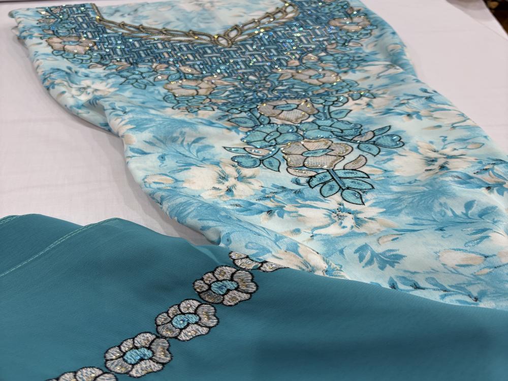 مخور حرير مع الطرحه