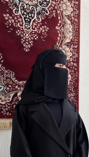 نقاب قصير مطاط واحد مستقيم
