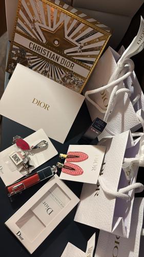 باكج Dior الاصلي