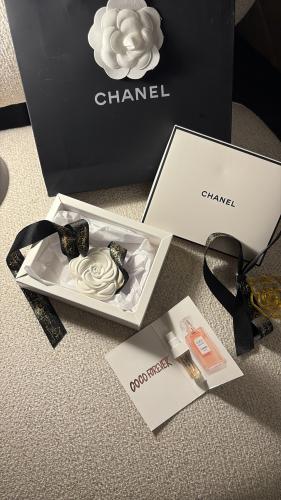 حجر عطر تعليقه سياره