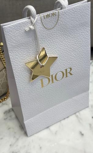 كيس مع نجمه