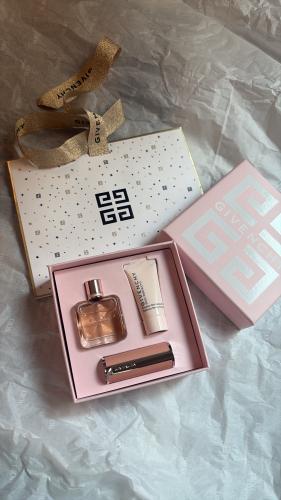 Givenchy box pink