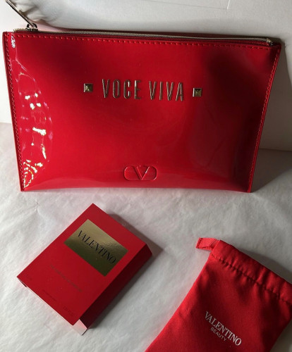 VALENTINO Bag Patent Red Voce Viva Cosmetic Makeup Small Bag Envelope Pouch  -NEW