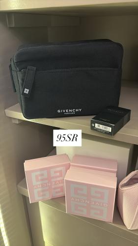 Givenchy bag الاصليه