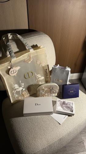 باكج Dior الموسمي