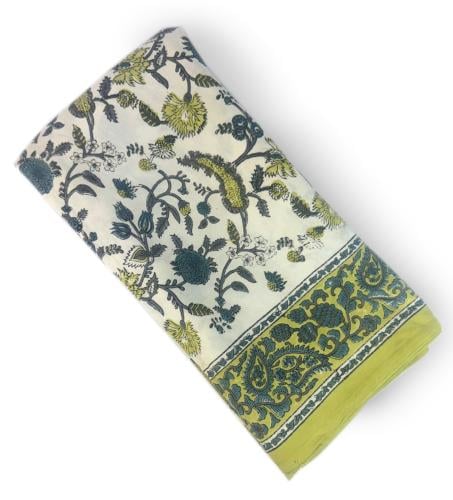 مفرش طاولة - رمادي و اخضر مع ابيض