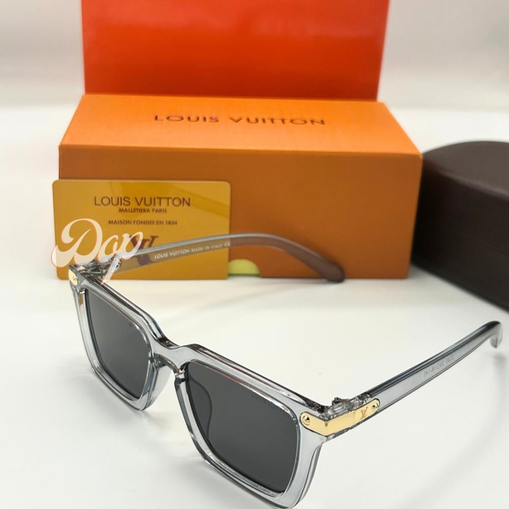 نظارة لويس فيتون شفاف مربعة بعدسة سوداء