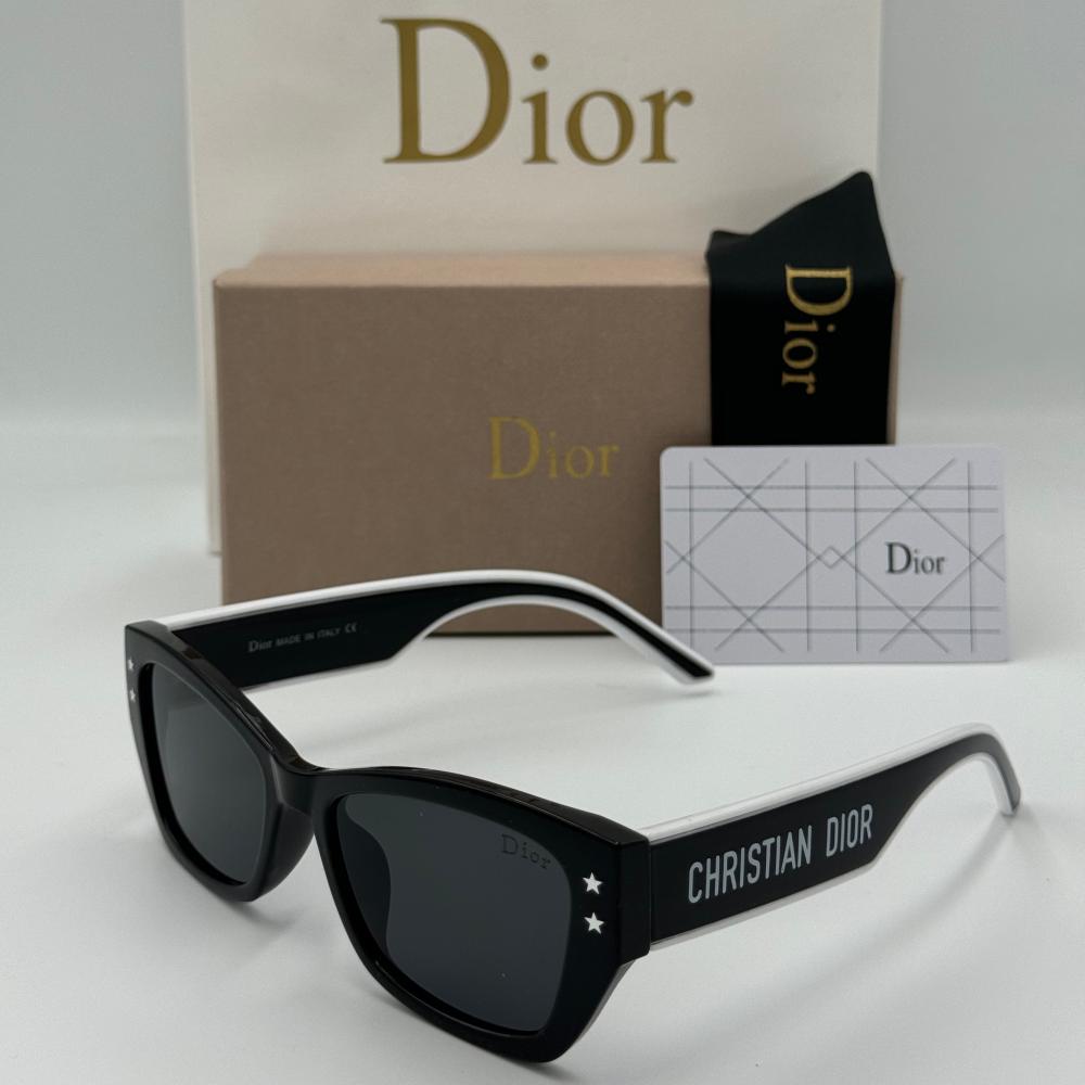 نظارة كريستن ديور أسود بخطوط بيضاء