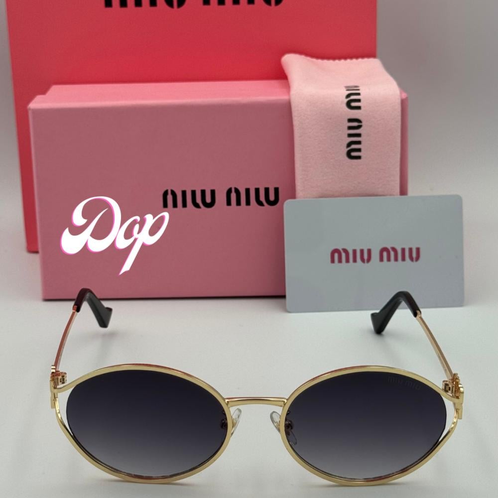 نظارة ميو ميو ذهبي بعدسة سوداء  مدرج