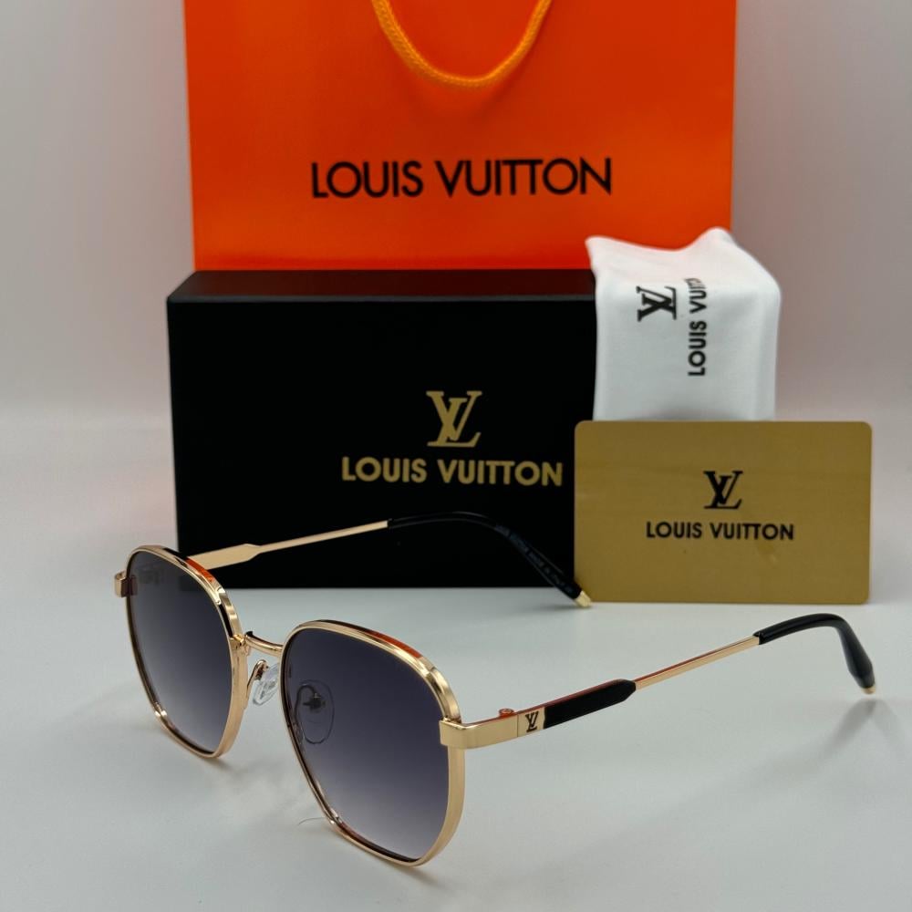 نظارة لويس فيتون ذهبي بعدسة مميزة