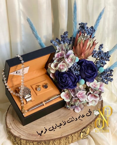 هدية طقم رجالي تنسيق ريش السعادة
