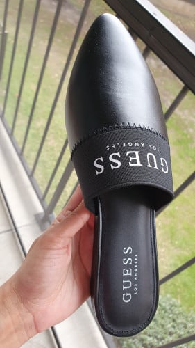 صندل ماركة قيس