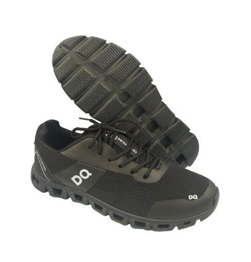 حذاء رياضي اسود DQ