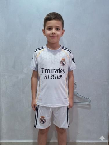 طقم نادي ريال مدريد 2026 رقم 10 شبابي