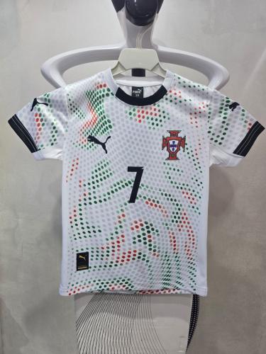 طقم منتخب البرتغال 2026 رقم 7 شبابي