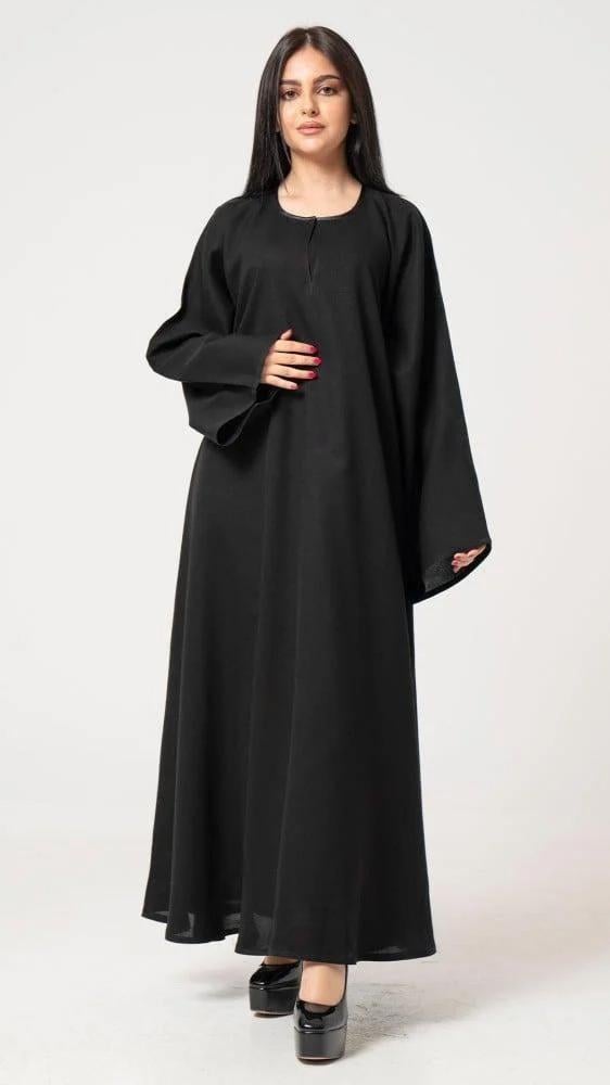 عبايه نص كلوش تضفي لمسة من الأنوثة والراحة في كل إطلالة