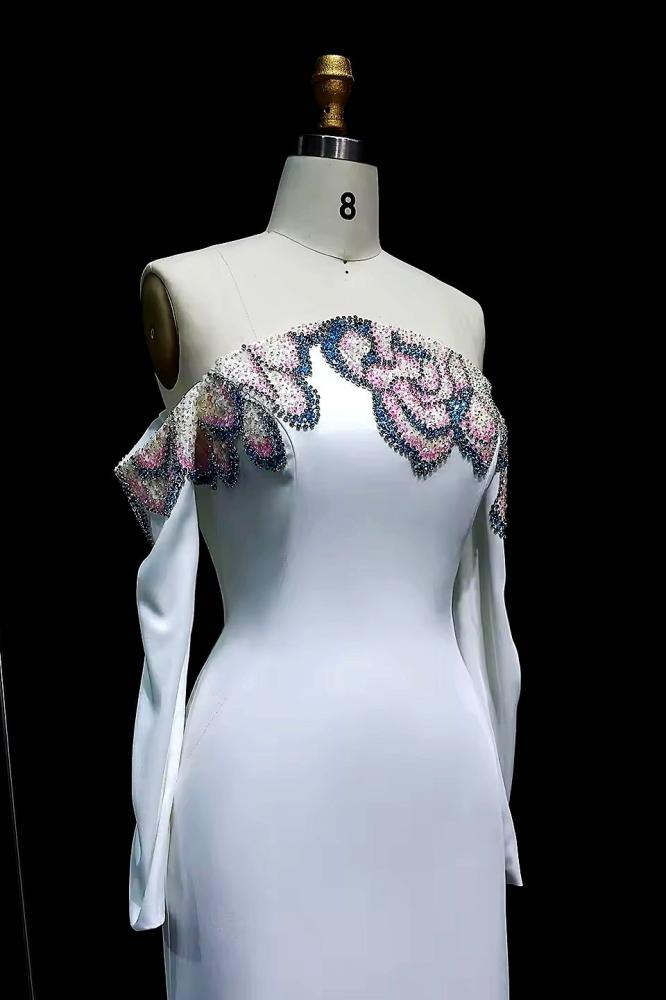 فستان سهرة لامع شك يدوي ضيق بأكمام