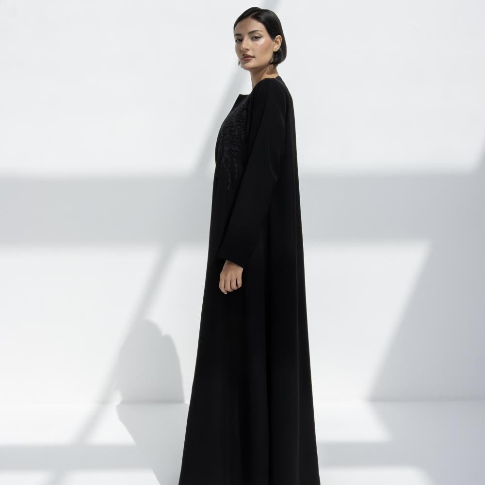 E8 | BLACK
